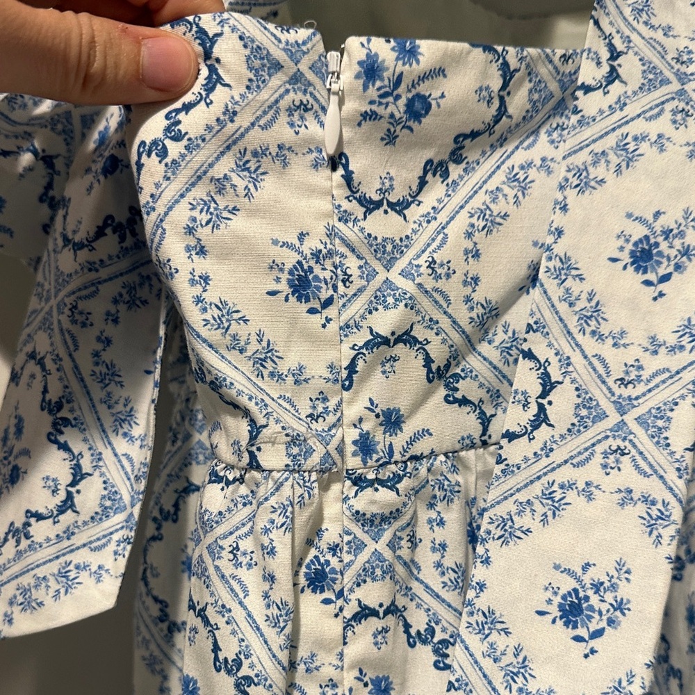 ANTONIO MELANI Blue & White Tile-Print Mini Dress - Picture 4 of 6